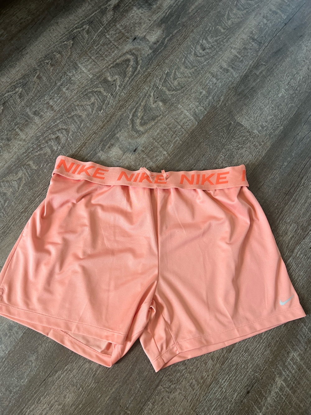 Nike‎ Women's Attack Dri-FIT Mid-Rise Shorts 5in-Size XL
